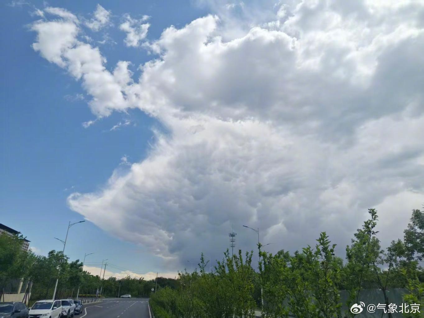 北京棉花糖云团，一场即将到来的强对流天气预告