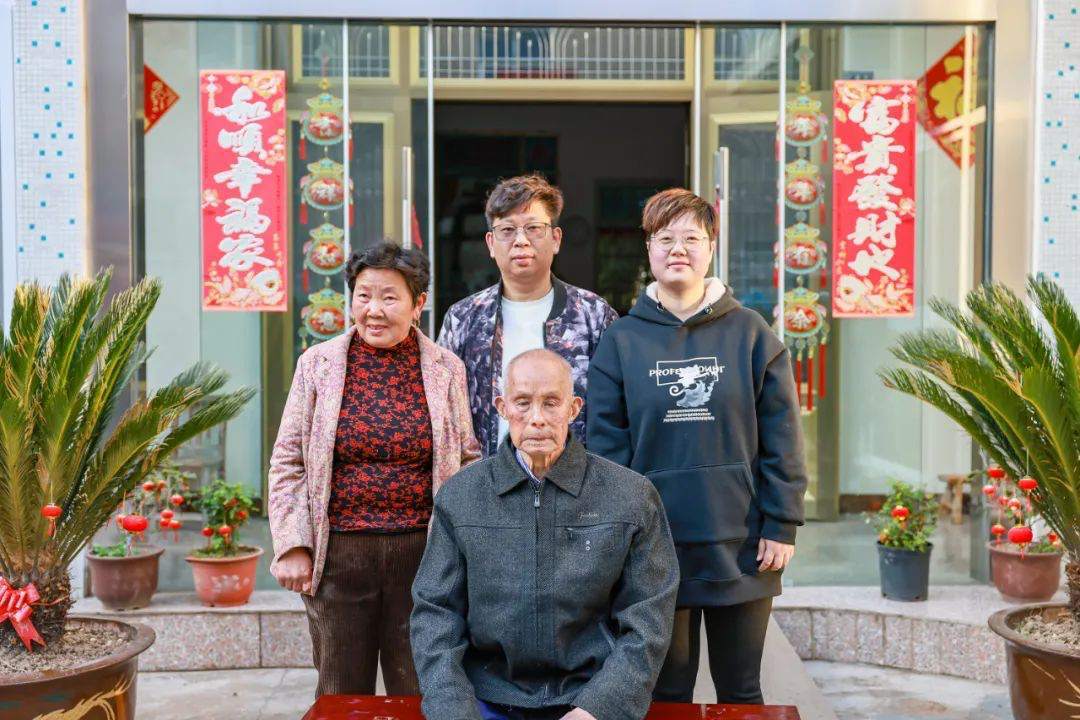 照顾邻居近20年，以监护人之名，温暖岁月