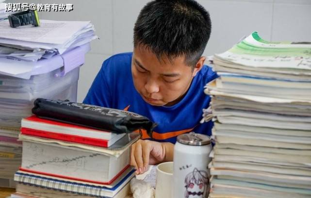 高考716分考生，努力比天赋更重要