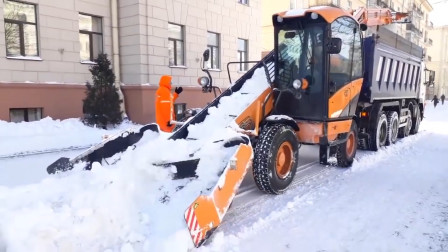 柳工365B扫雪机操作视频，从新手到老手的实用指南