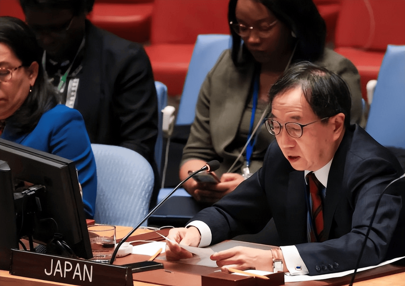 中国代表在联合国点名日本所犯罪行，历史与现实的交锋