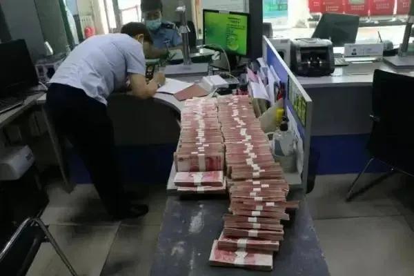 365视频是干什么用的?一个普通用户的真实体验与深度解析 365视频是干什么用的?一个普通用户的真实体验与深度解析