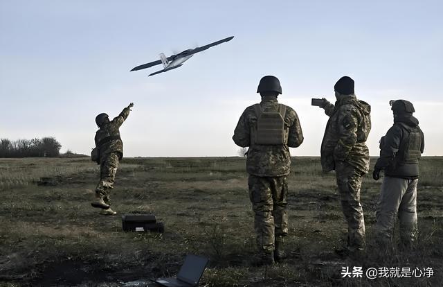 俄乌冲突中的意外角色，学者眼中的俄军空袭与泽连斯基的神助攻