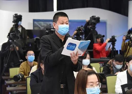 365场新冠发布会视频，我用Go语言扒了一遍，才发现这些秘密